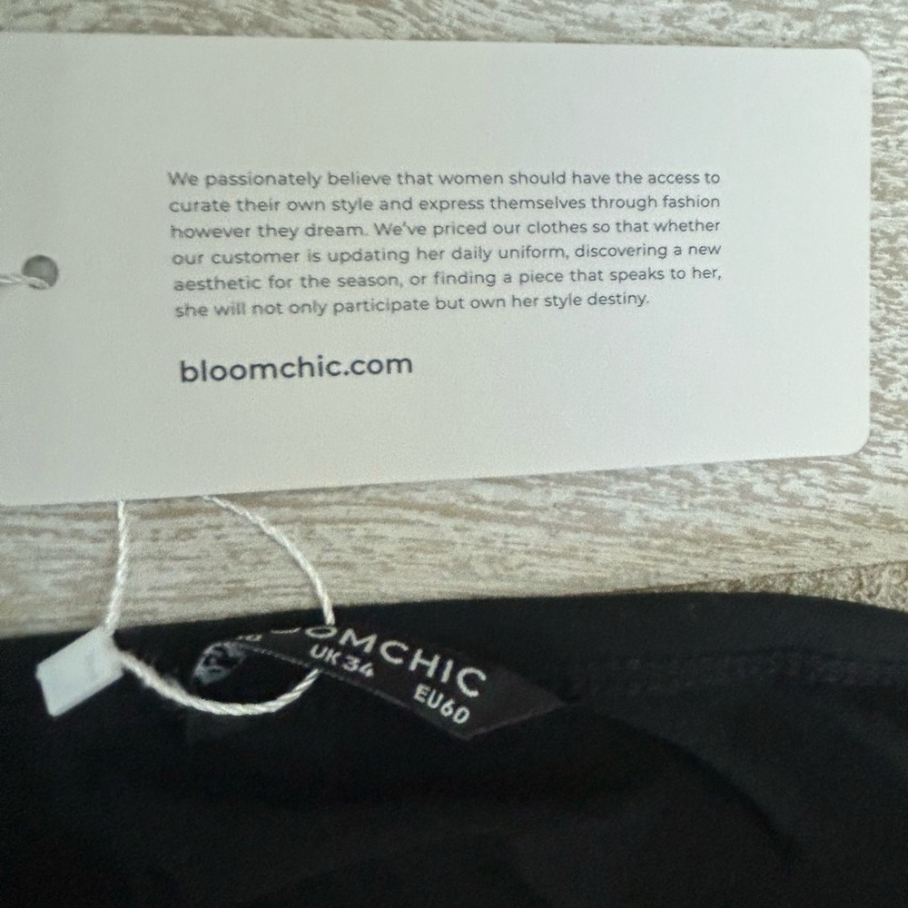 BloomChic Black Short Sleeve Tee - Picture 8 of 10